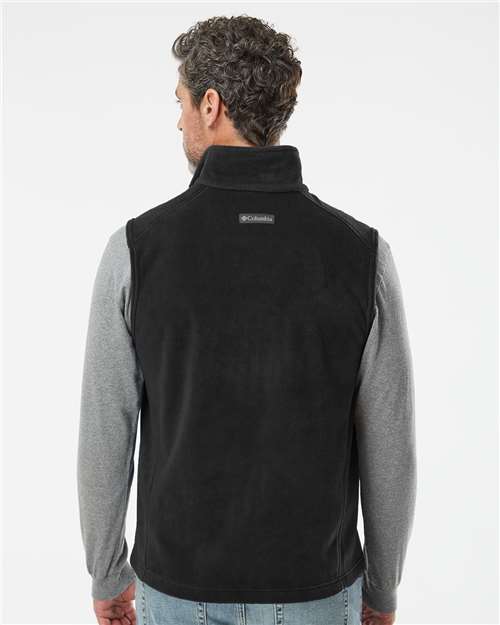 212488 - Men's Steens Mountain™ Vest - Columbia - Image 3